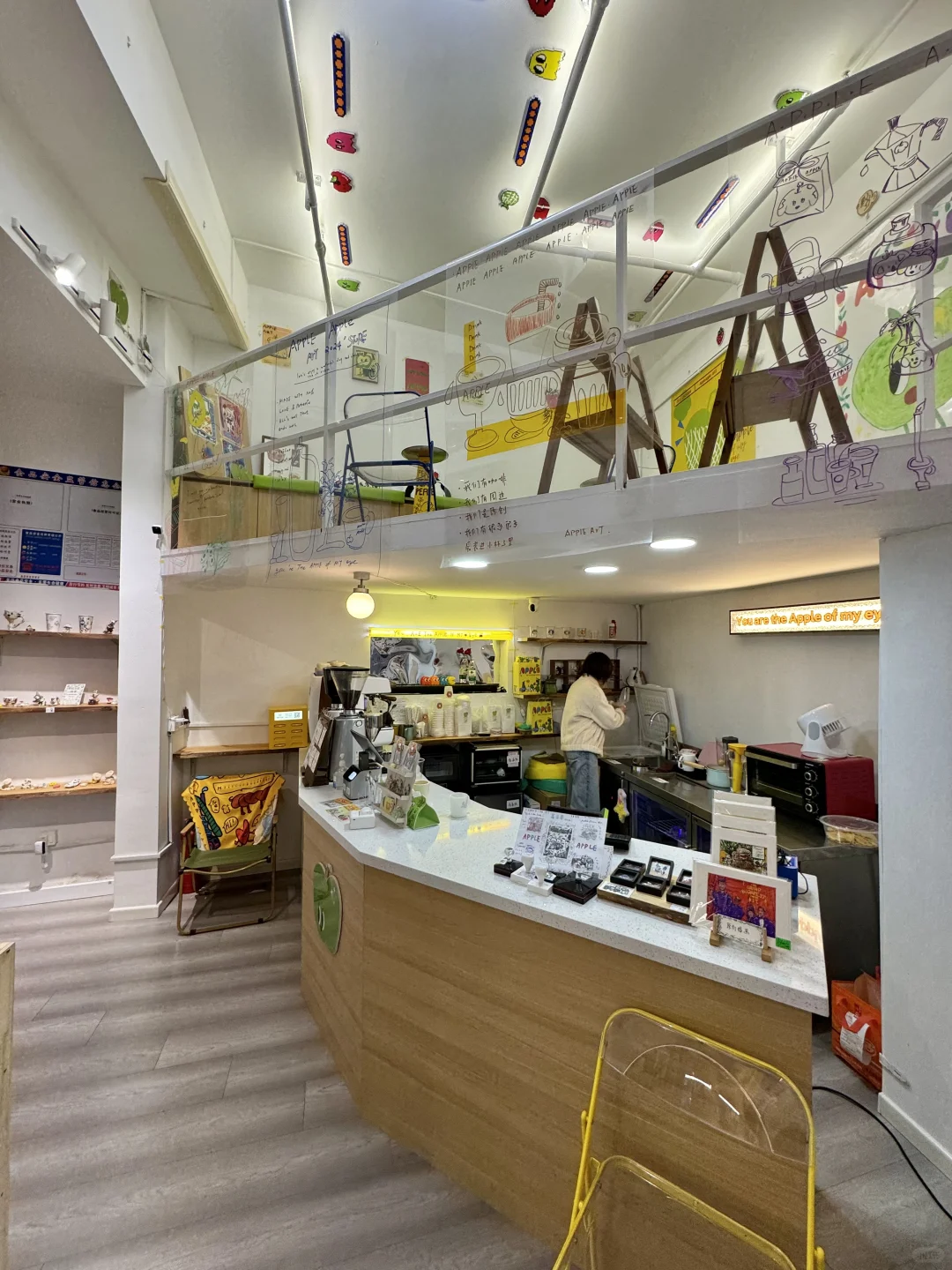 青岛新开的！！！🐶咖啡厅～