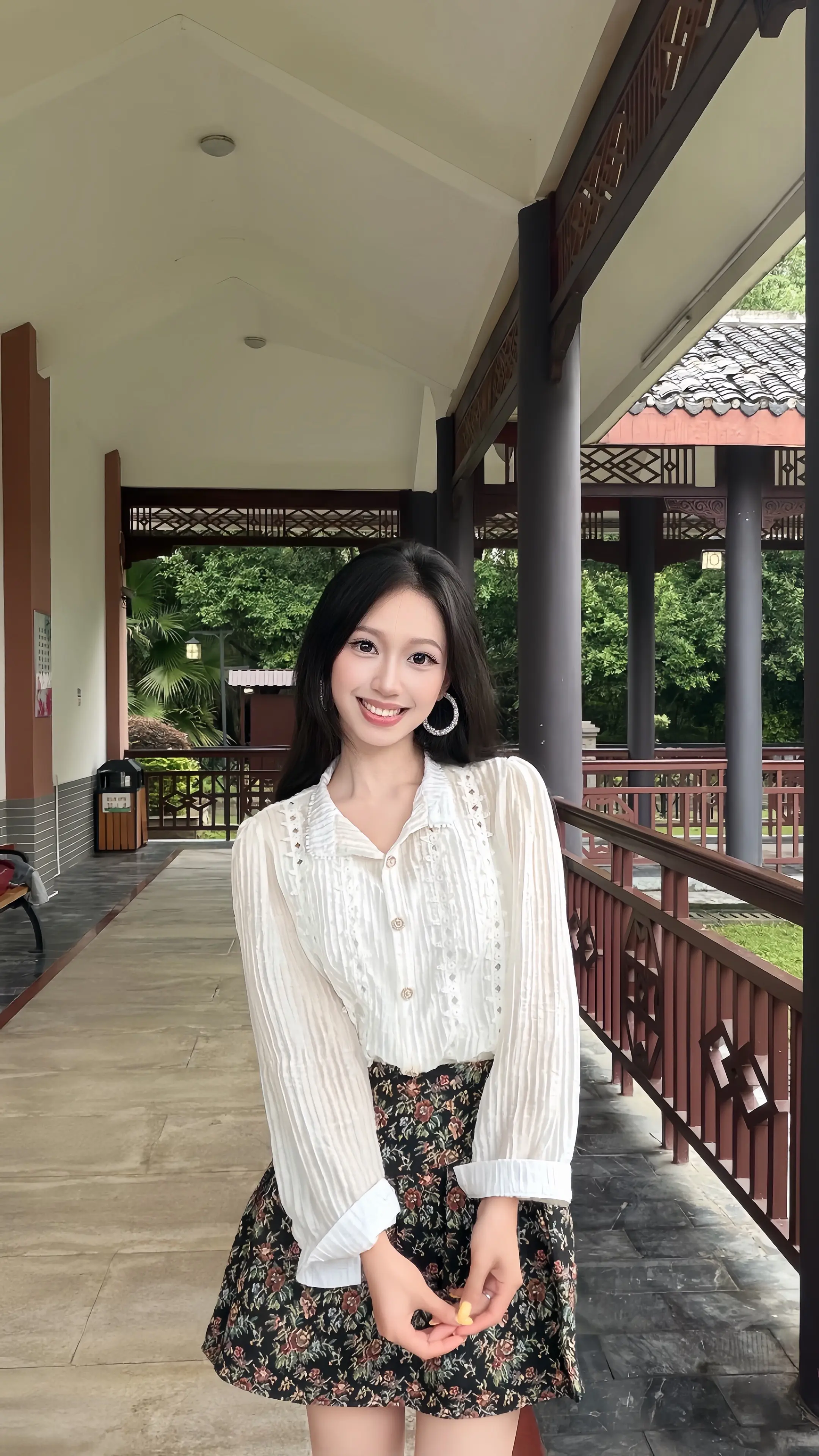 困扰我很久的心结终于解开了 外面的天气很好 我这里也是阳光灿烂 我想我...