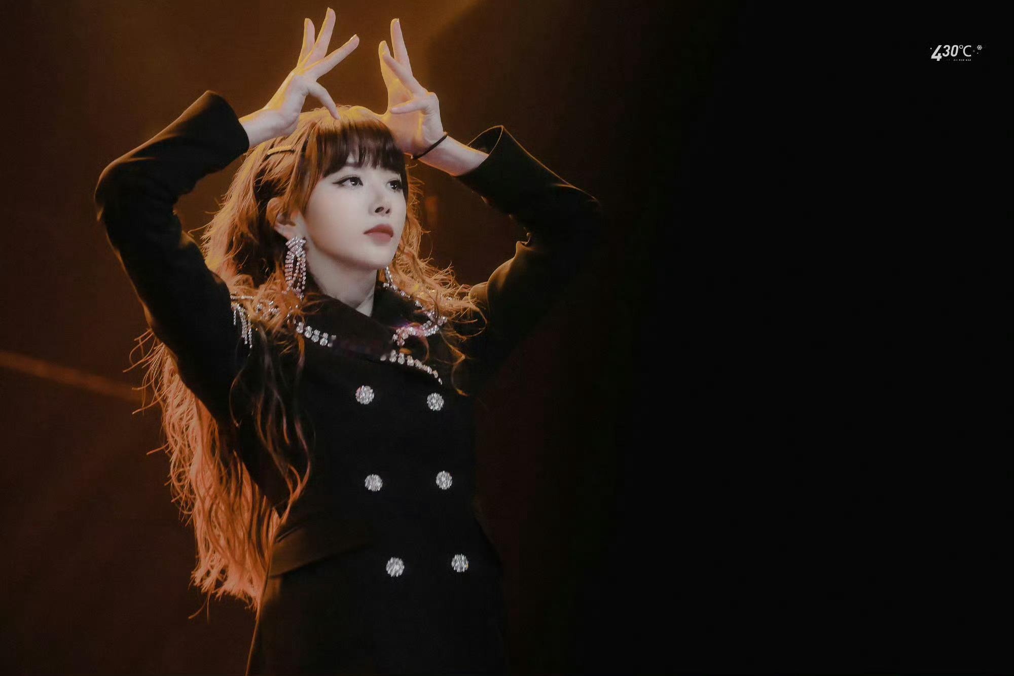 孔雪儿伟大的爱豆时期从女团成员到影视演员，孔雪儿的转型之路是一场背水一战。即便行