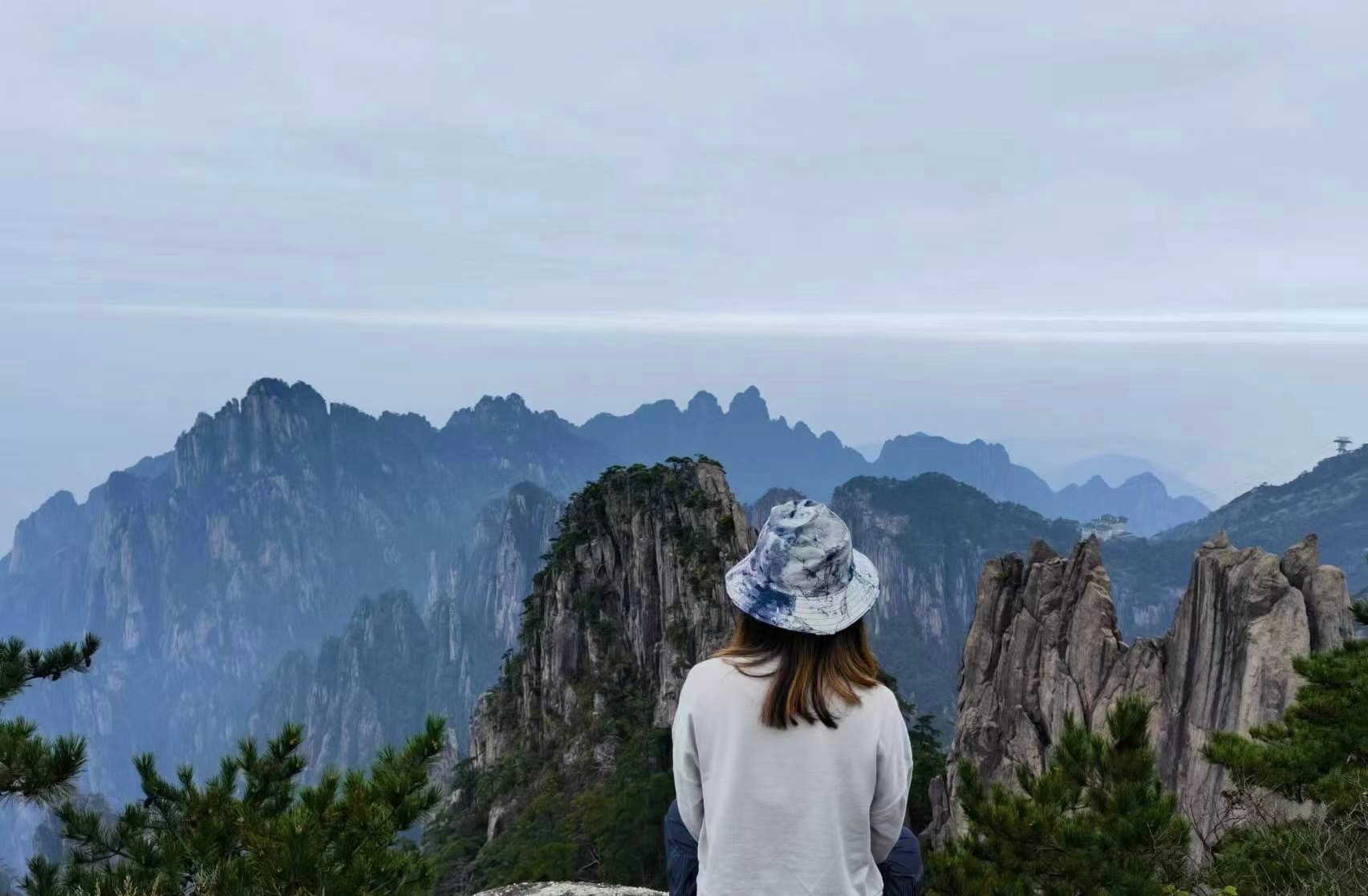 社恐常常伴随“我表现太差”“别人讨厌我”的负面联想，而 MBTI 体系的性格分析