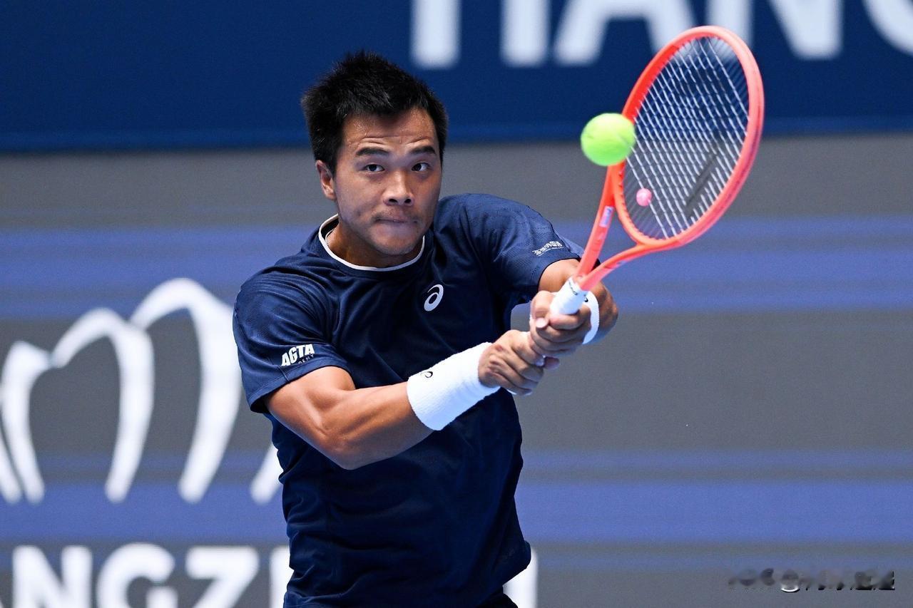 🎾🇨🇳孙发京无缘京山第二轮
京山网球公开赛男单第一轮，🇨🇳孙发京第二盘
