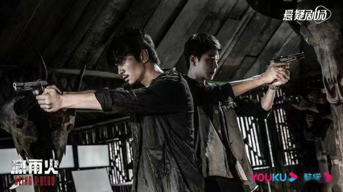 冰雨火开播4周年王一博陈宇四周年 陈晓、王一博主演的《冰雨火》开播4周年啦，是遇
