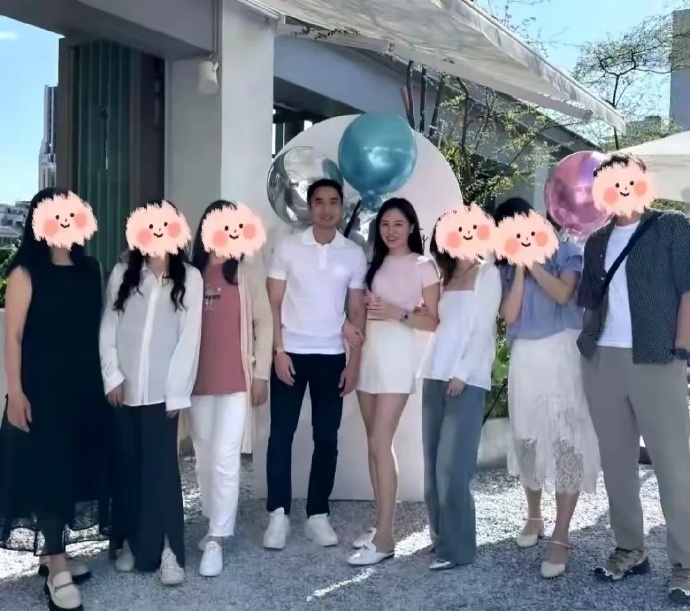 阿娇前夫与现任妻子庆祝二胎女孩，太现实了… ​​​