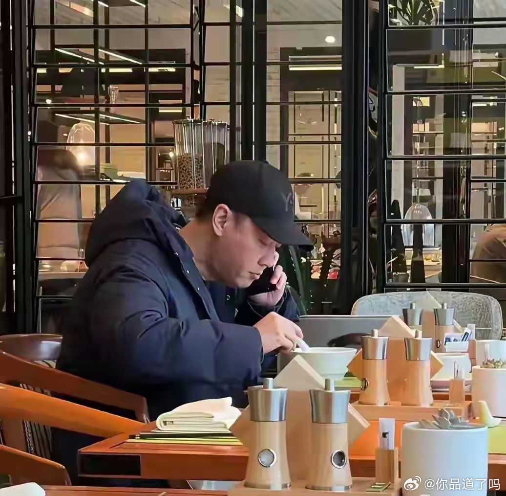 稳了！2026春晚彩排阵容曝光，岳云鹏退出，大咖回归，新人挑大梁。蔡明回归65岁