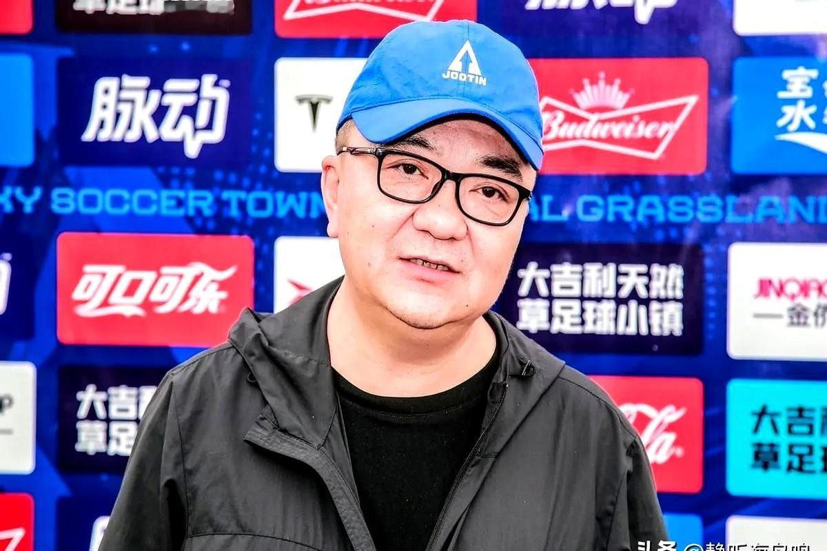说足球小将李昊炎妈妈不懂感恩一点不假，
孩子载誉归来，她对着镜头把从启蒙青训到学
