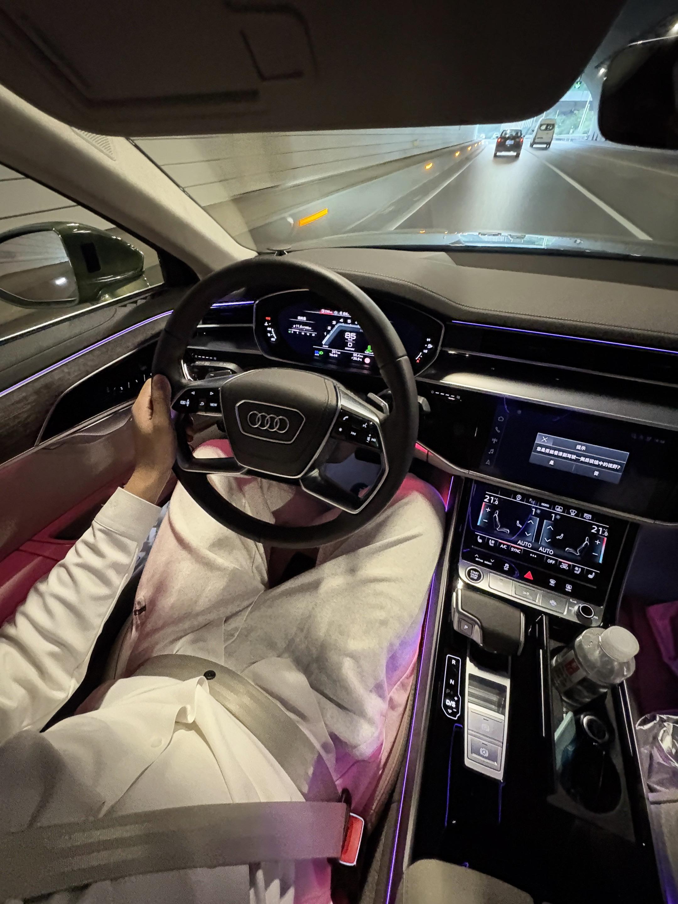 “骏马自知前程远，不待扬鞭自奋蹄！