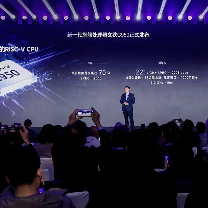 炸锅！倪光南重磅断言：国外芯片双寡头格局，彻底终结了！
 
全网沸腾！芯片领域传