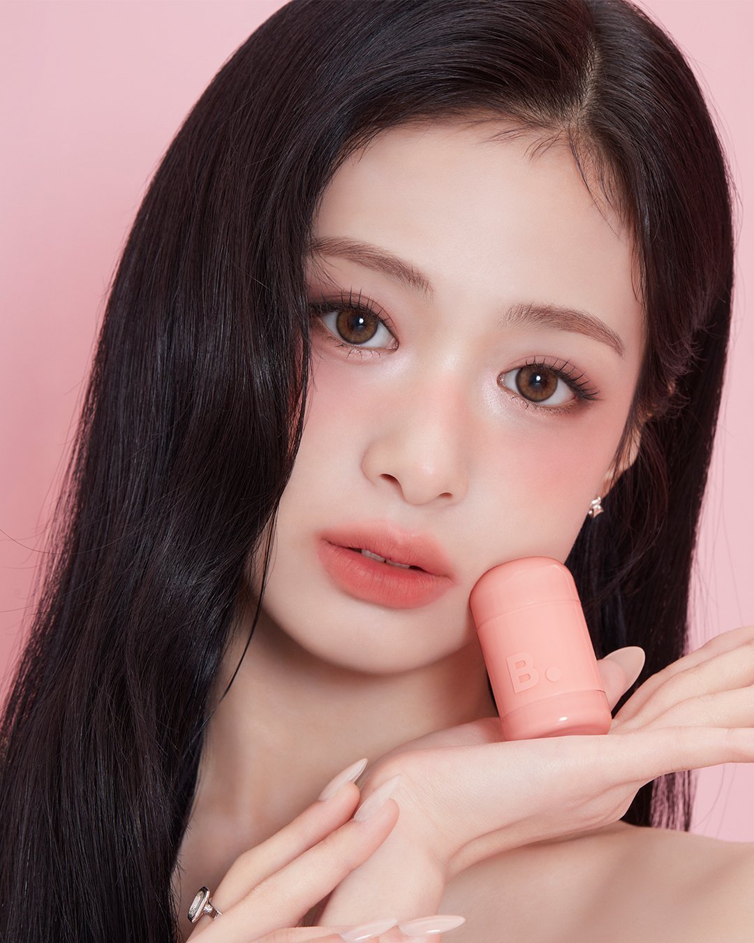 BANILA CO × AHYEON ​​​