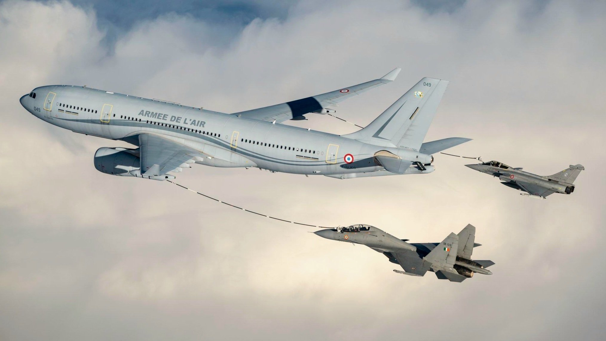 空中加油软管果然是全球通用的 