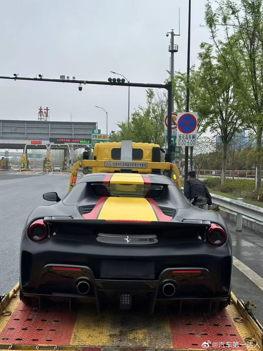 人生不必将就，热爱要极致。20年法拉利488 Pista Spider敞篷，全国