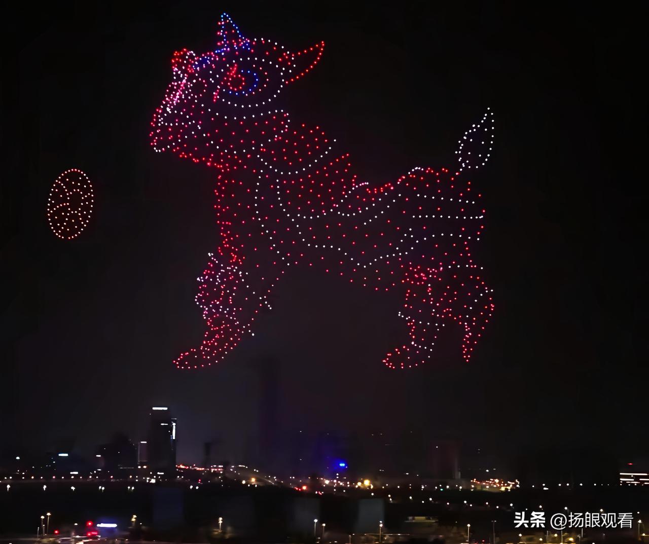 扬州官宣✨3.7晚1500架无人机秀来袭
 
扬州生态科技新城无人机灯光秀重磅回