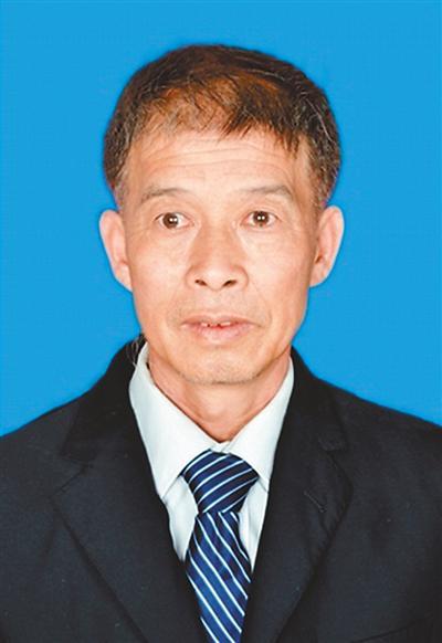 伏地听音十八年！测漏神探覃立旺，凭一双耳朵守护一城清水
 
覃立旺，男，汉族，1