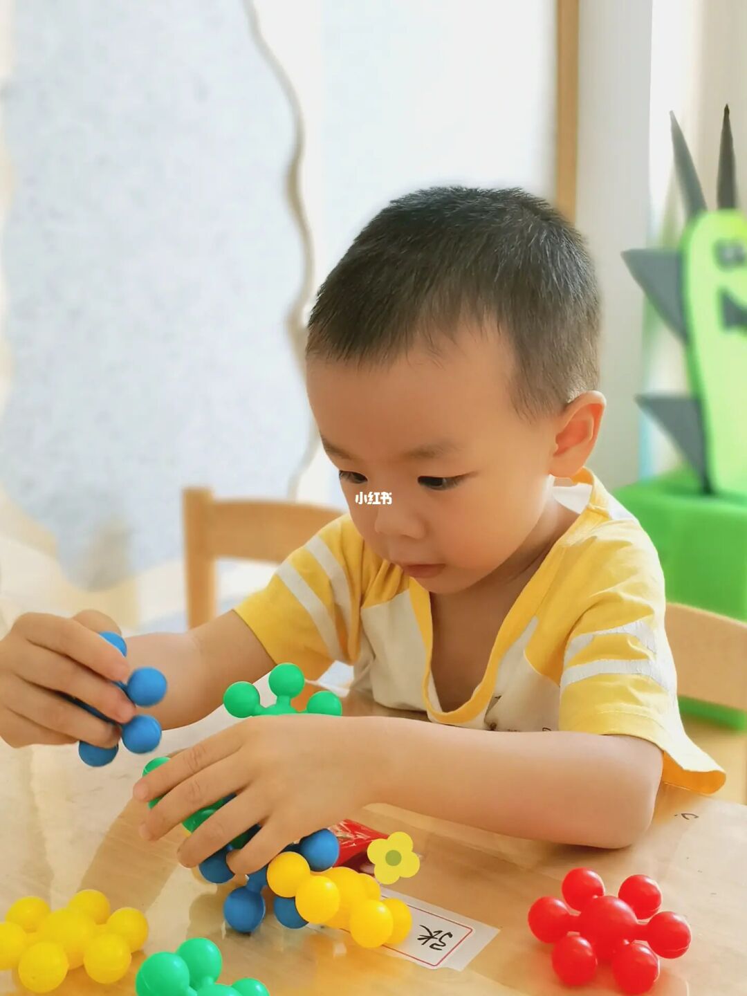 孩子哭着说不去幼儿园，焦虑的妈妈看过来