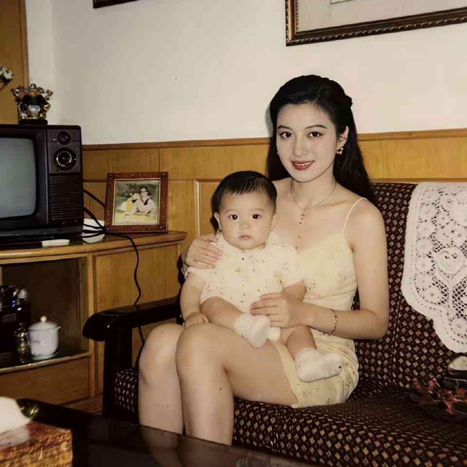 三十年前，上海这样的家庭算什么水平？