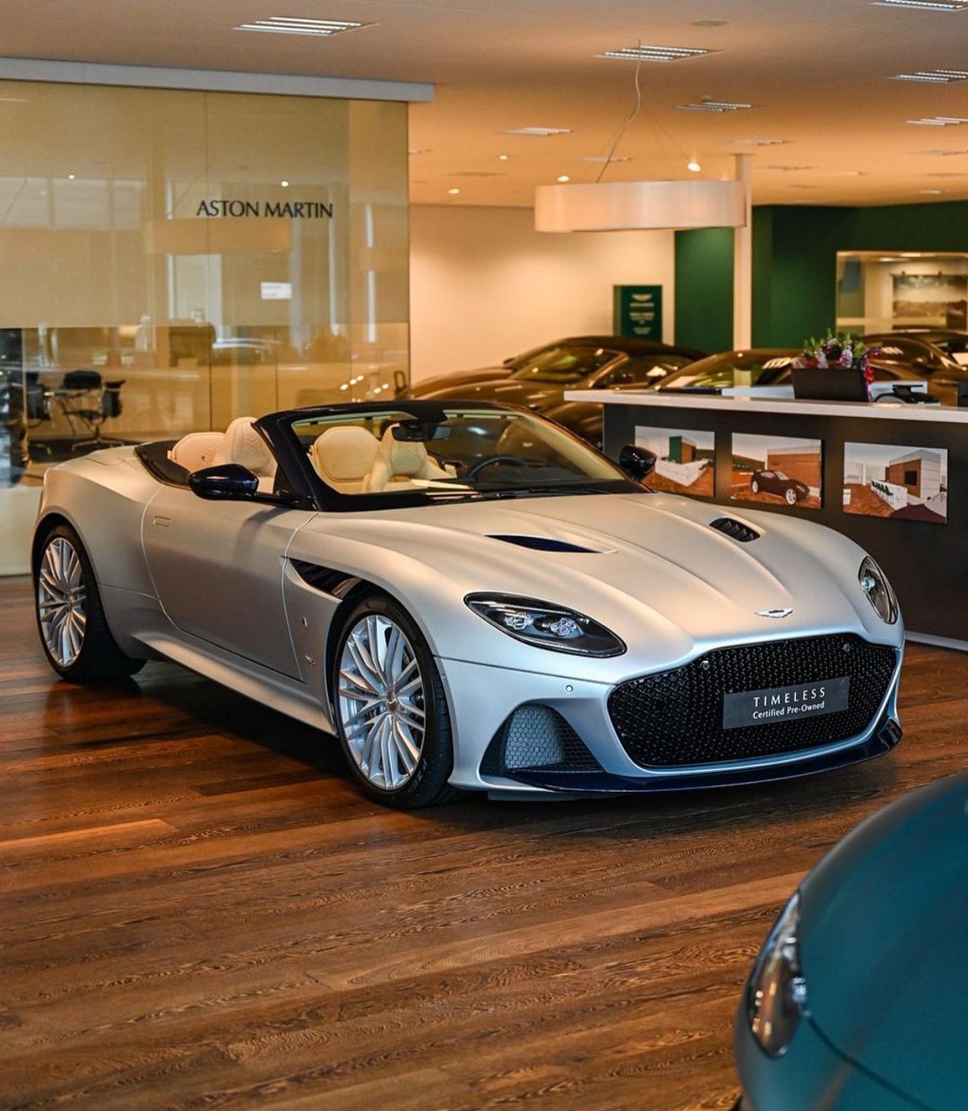 阿斯顿·马丁 DBS Superleggera Volante by Q（沙暴棕