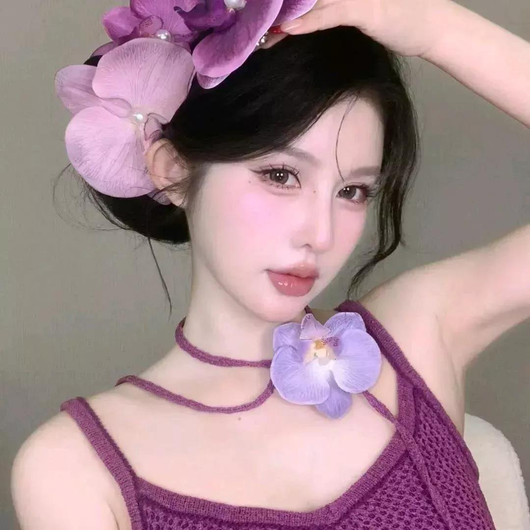 紫色花环少女，温柔甜美，气质非凡。