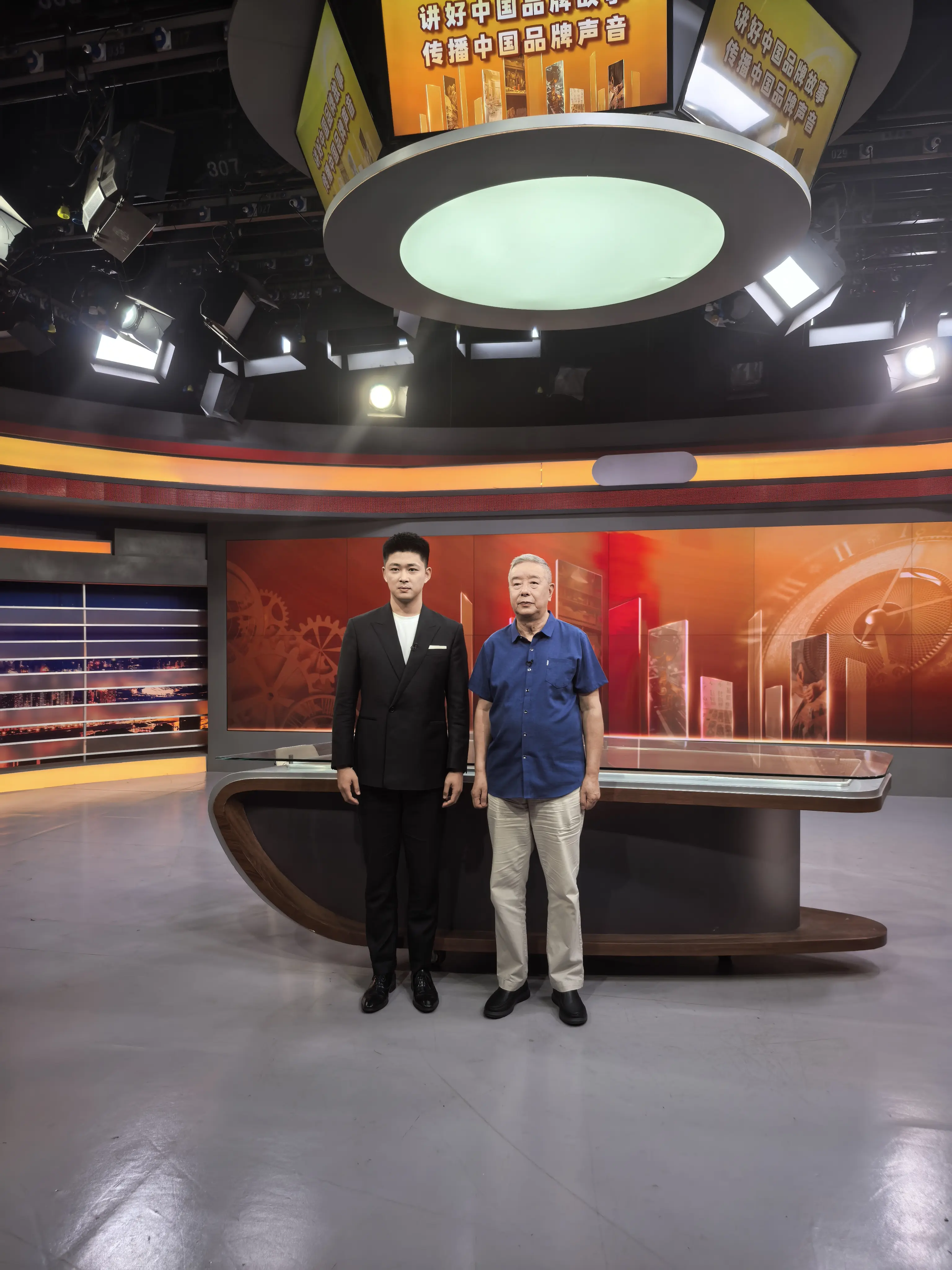 在中央电视台大国品牌故事做的节目，讲述中医气化理论与辨证论治观念，明理...