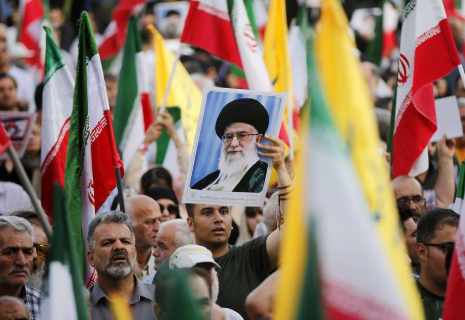 伊朗这场仗，基本上已经打不下去了。

 
伊朗这仗打到现在，最扎心的不是死了多少