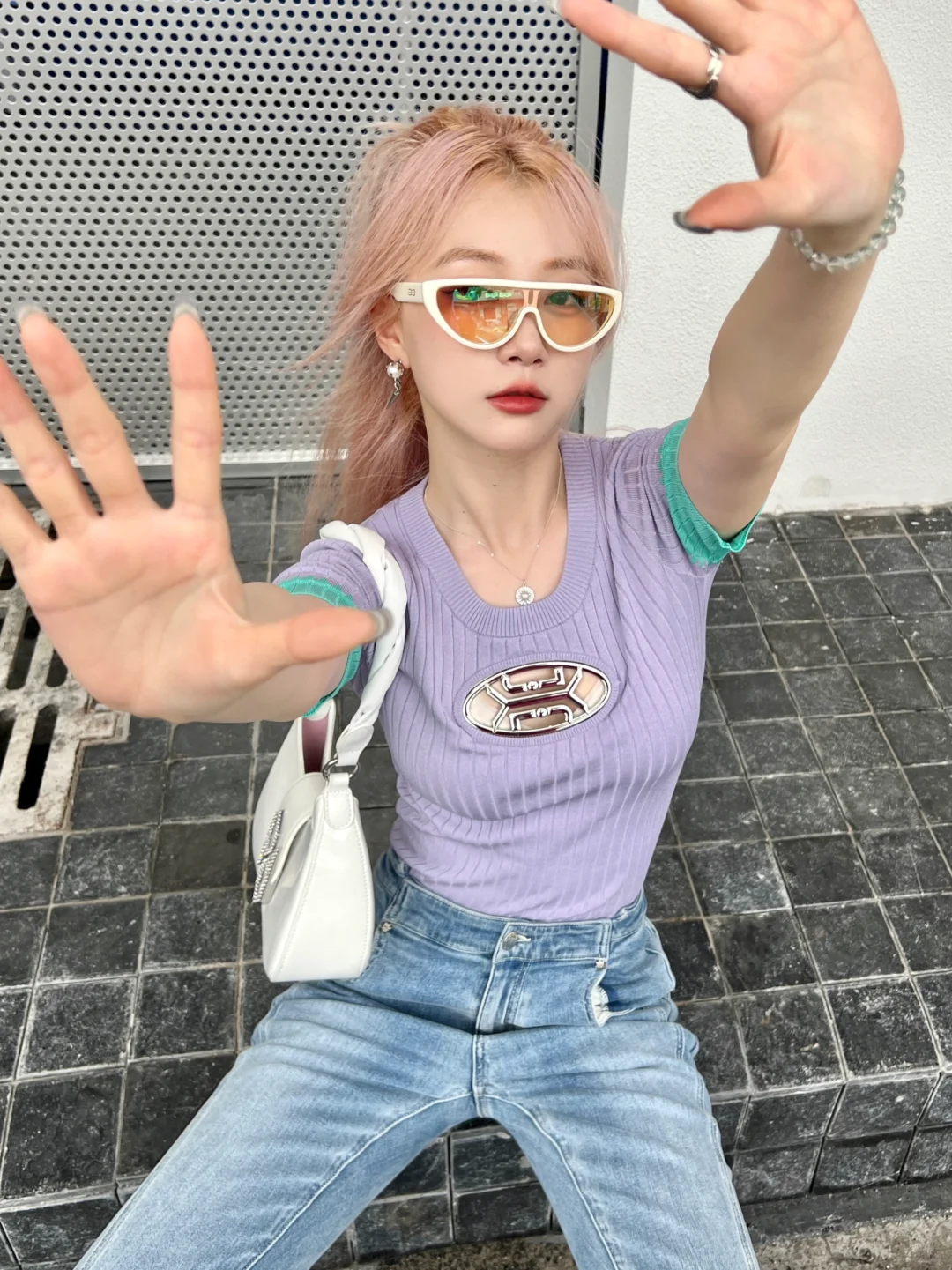 辣妹时髦精的吸睛墨镜😎夏天就是要色彩缤纷