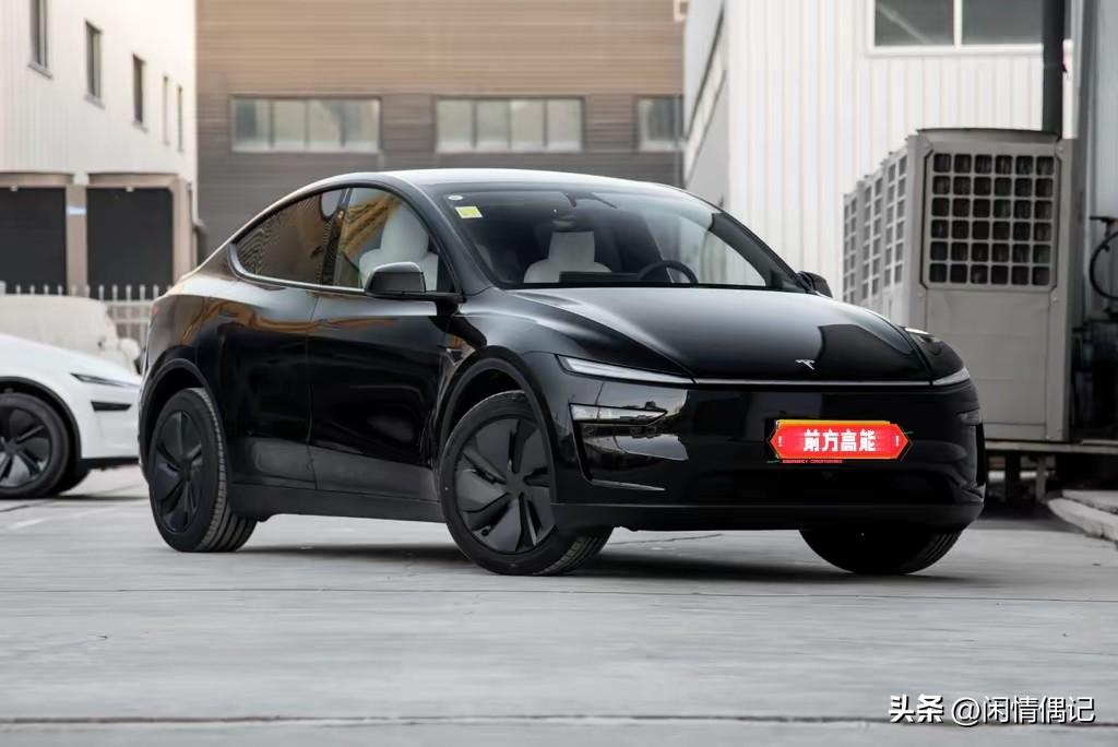 特斯拉Model Y有哪些硬伤？
 
Model Y卖得火，但真开过就知道，硬伤