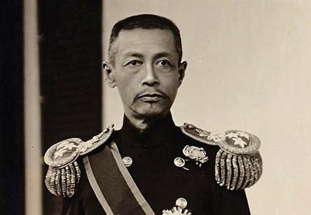 清朝海军总司令萨镇冰，晚年得知抗美援朝取得胜利，忍不住感动得热泪盈眶！
1923