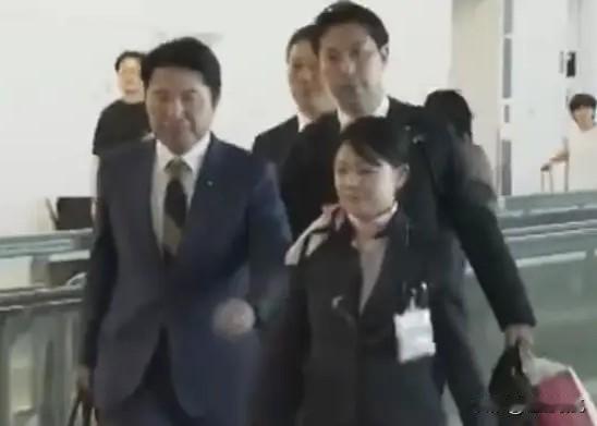 这个信息量有点大！
中日议员会谈激烈交锋，看来日方还是没有摆正态度。
最近日本一
