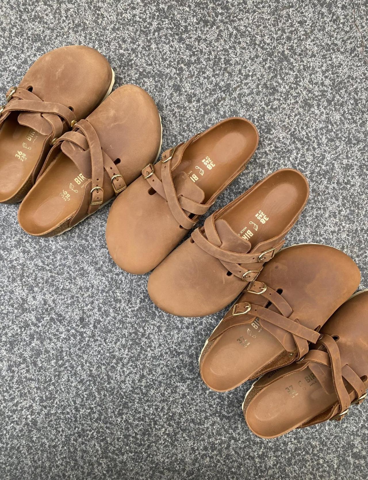 BIRKENSTOCK
BIRKENSTOCK Blair （Cognac）
B