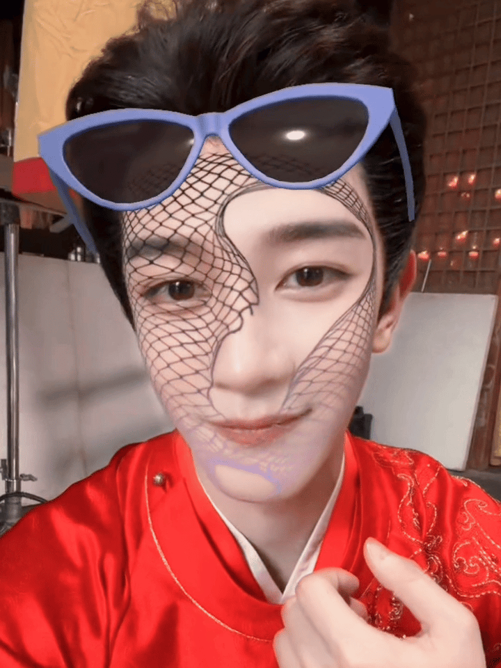 甜美➡️皱鼻➡️装酷小狗只需三秒就完成 