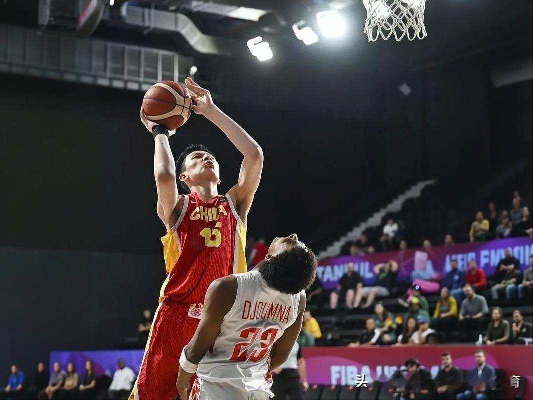 北京时间8月15日，NBA知名选秀专家乔纳森·吉沃尼在FIBA国际篮联官方联合采