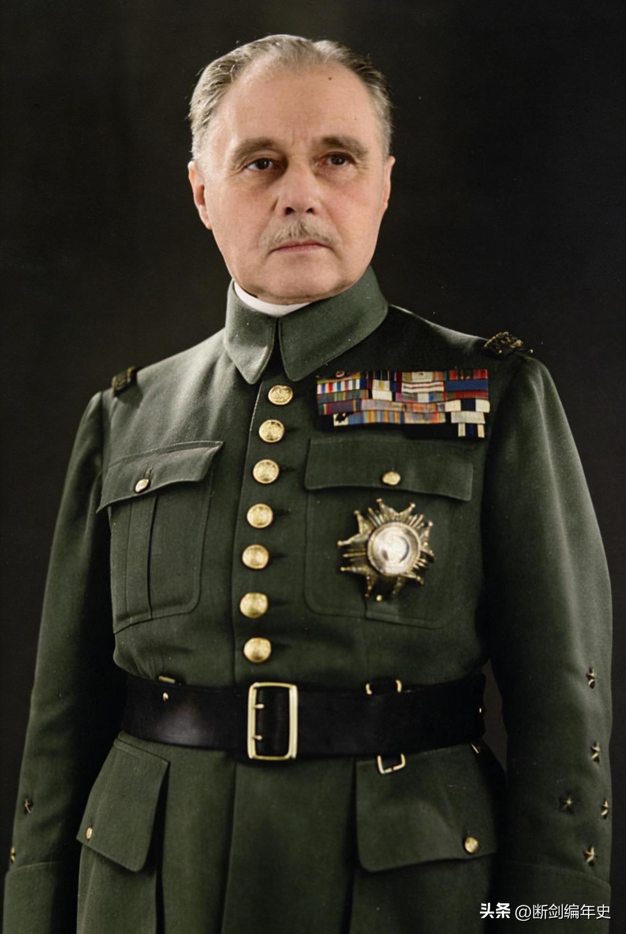 莫里斯·甘末林，1872年生于巴黎，1958年去世。法国陆军将领，二战爆发时担任