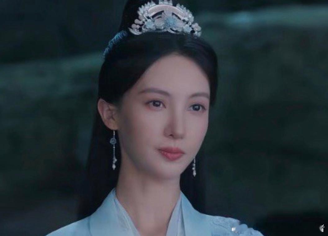 南宫婉选角金晨确实不适合南宫婉，虽然她并不丑但总感觉哪里不太对劲。目前我觉得这部
