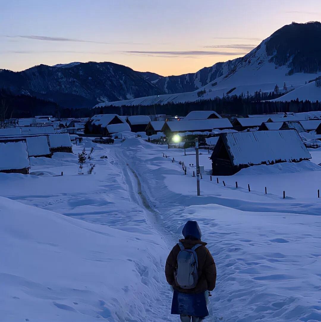 所谓的边界并不是不靠近而是在尝试靠近的同时尊重了别人不的权利 