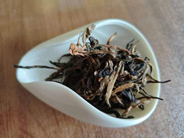 当代人爱上传统茶文化，藏着哪些生活哲学？