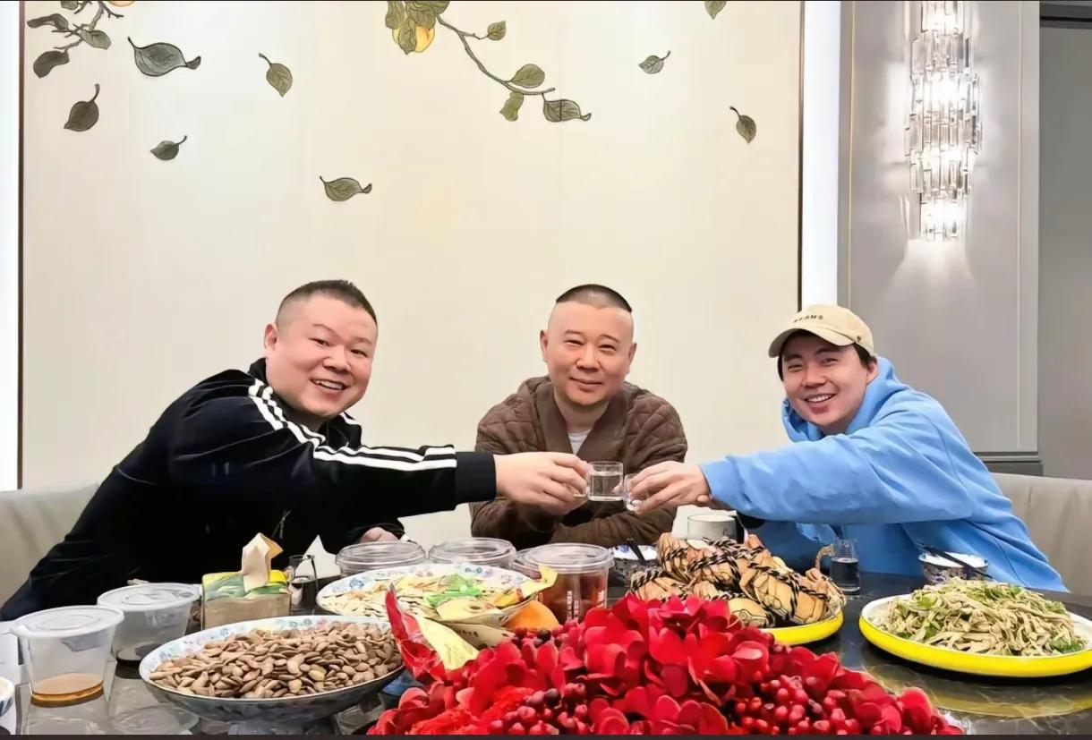果然是人红事非多，相声演员岳云鹏跨界开演唱会被人黑，郭德纲忍不住发怒了，他在直播