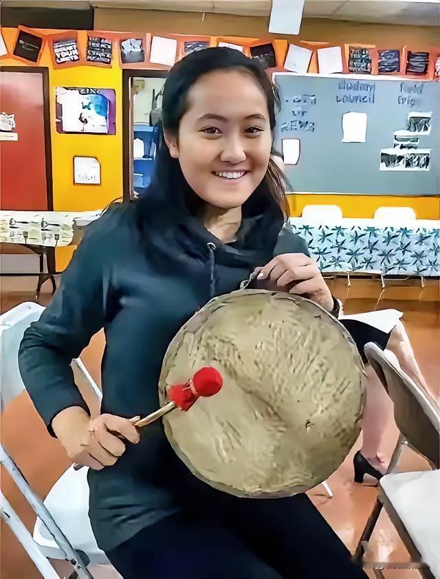 你绝对想不到，当年那个在加州罗兰岗车库里被全网骂得狗血淋头的“恶魔”翟云瑶，回国