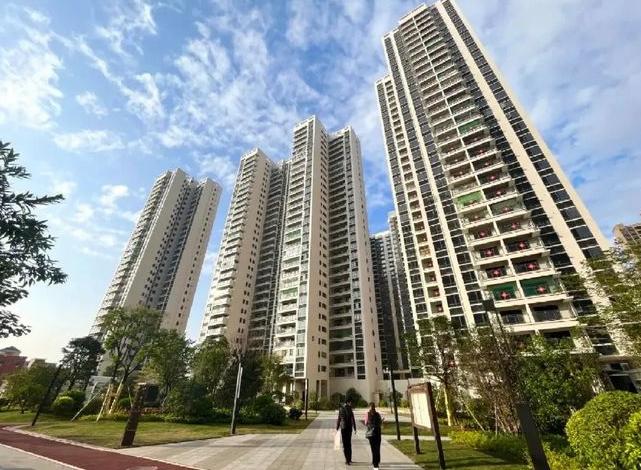 福州、厦门、成都、沈阳等多个城市拟于近日降低二套房首付比例下限
时来天地皆同力，