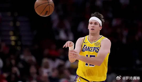 湖人战胜篮网 北京时间 3 月 28 日，湖人主场 116-99 大胜篮网，送给