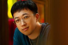 炸裂！赵浚承竟是巨星“替身”，这瓜保熟！
宝子们，娱乐圈又爆大瓜啦！38岁的赵浚