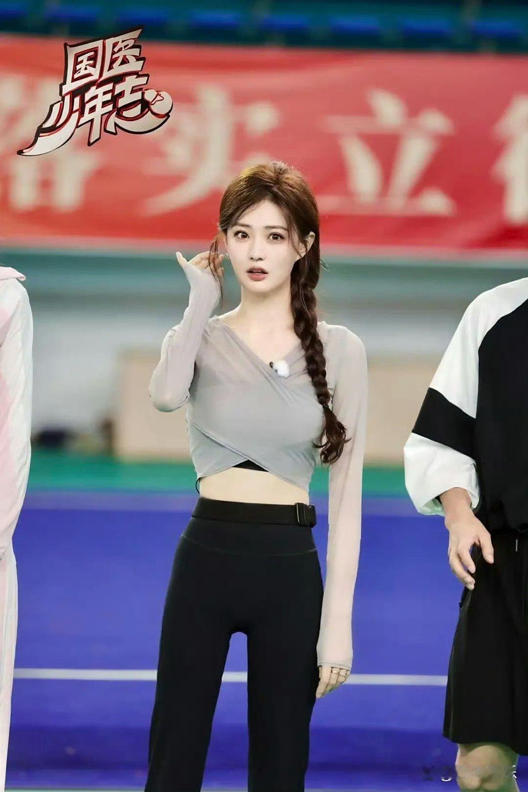 徐璐这么美到底为什么没戏拍啊 ​​​ 也是沧海遗珠了姐姐 ​​​