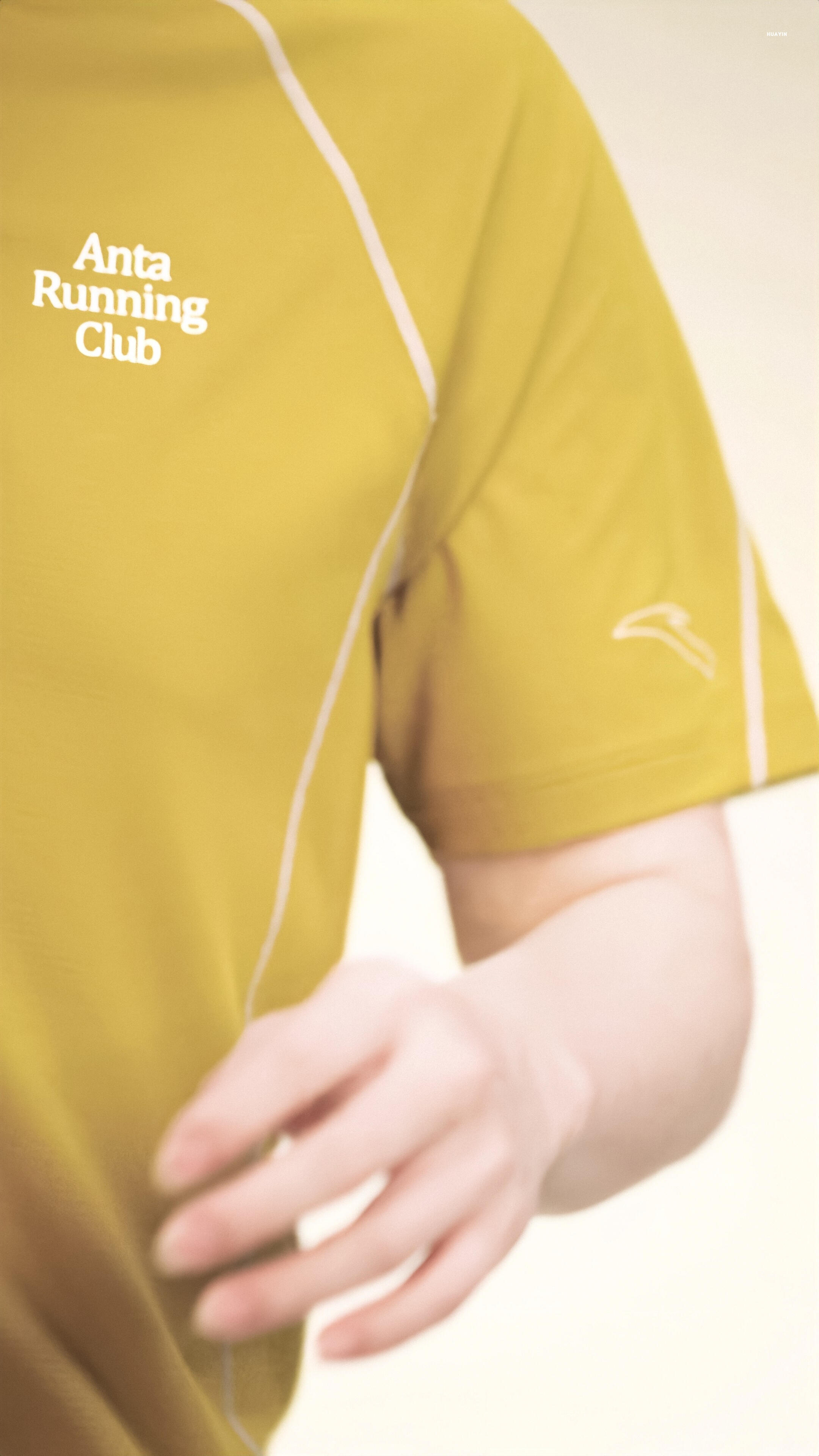 从少年小胖到世界之巅，每一拍都藏着热爱与倔强，樊振东用实力书写乒乓传奇，热血永不