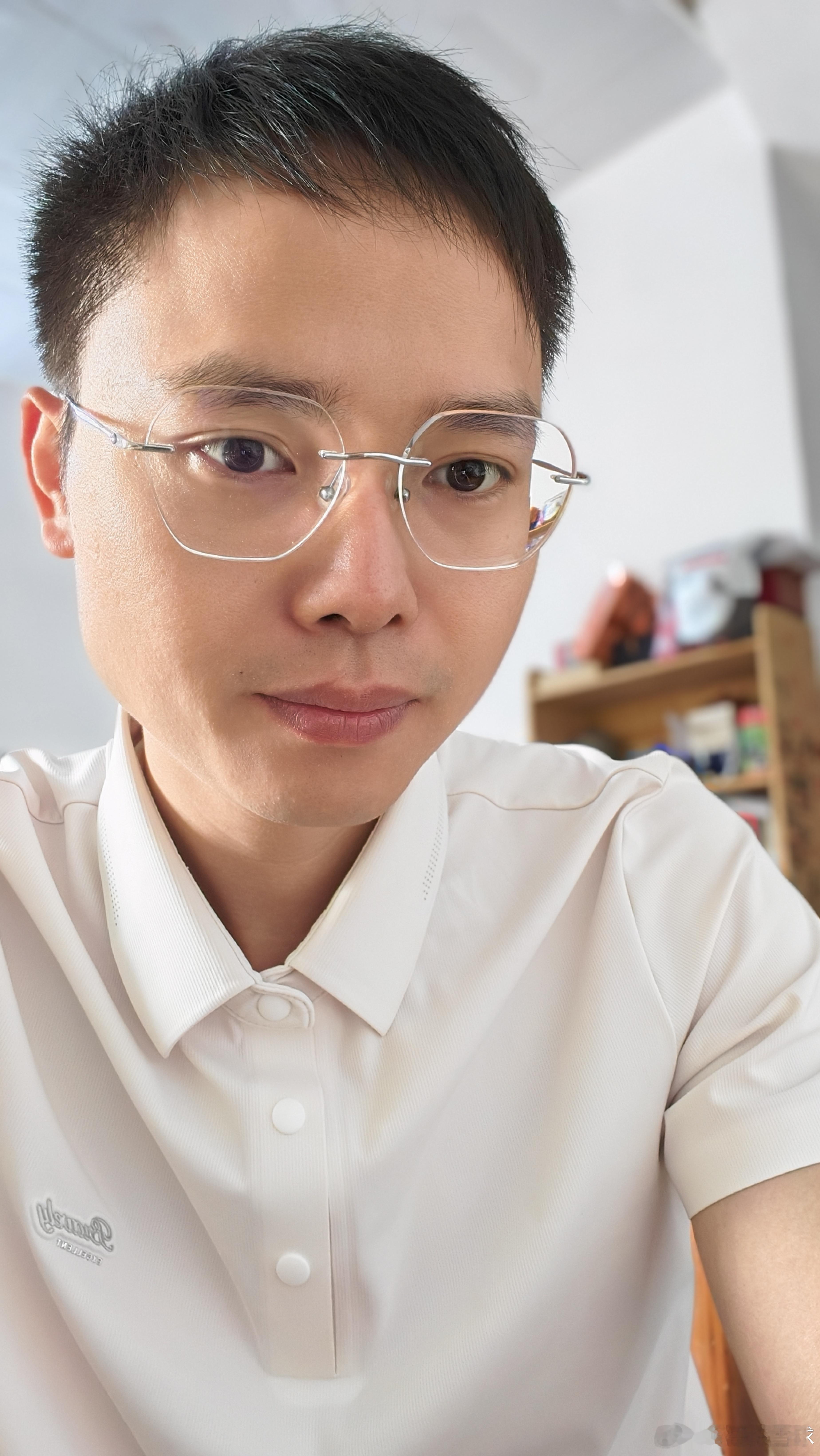 你的皮肤是你肠道健康的反映。当肠道出问题，因为它没法直接告诉你，所以用恶心你的方