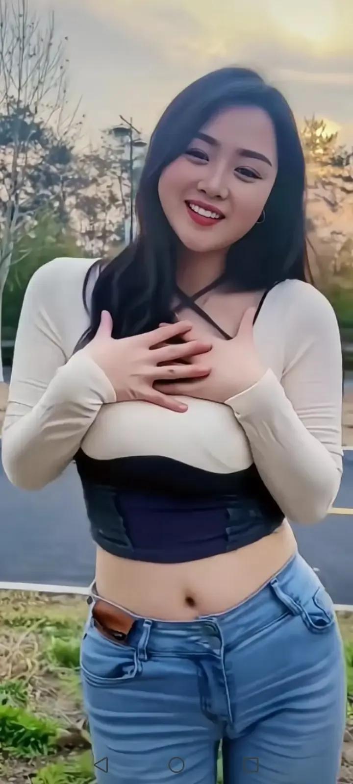 #女人爱美是为悦己还是他人#
女人爱美都是提升自己生活质量;提高自身光环！
女人