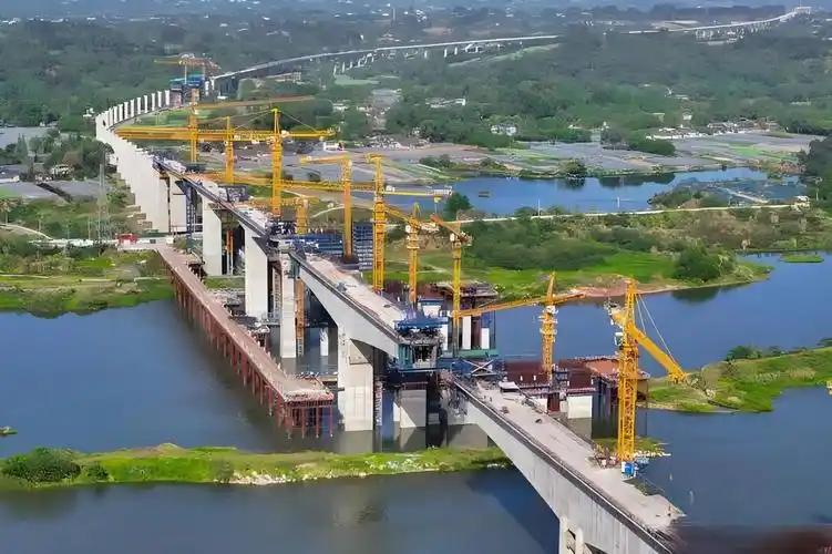 万亿资金砸向成都都市圈！180个大项目全面动工，房价要变天？



一万亿真金白