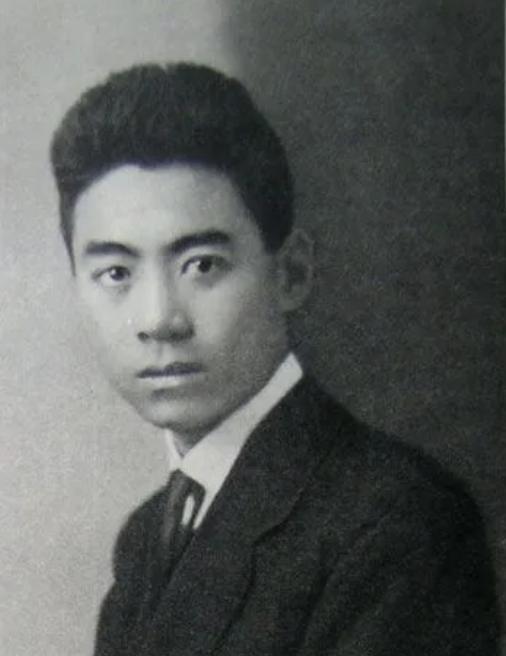 中秋节里周恩来与朱德在福建相聚，提议让朱德做东请客，不料竟引发一场难以预料的“悲