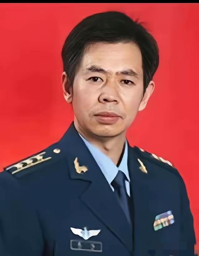 节目现场直击：戴旭教授戳破“不开第一枪”误区，解放军的底线从不是“谁先开枪”
 