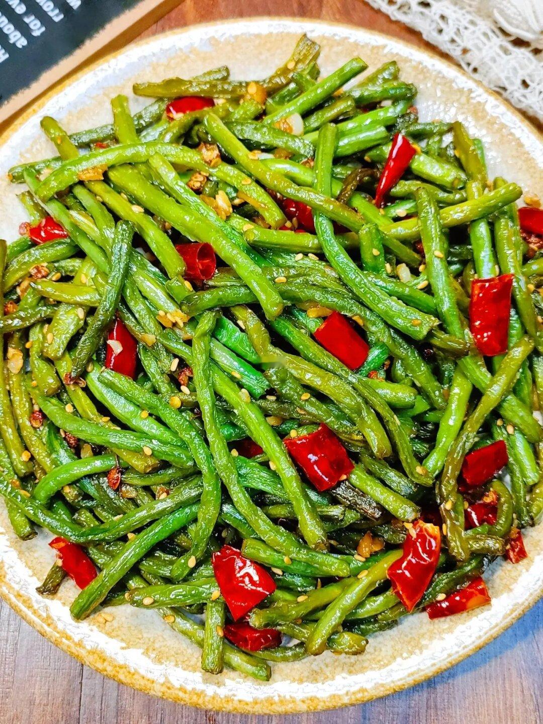 麻辣鲜香干煸豇豆角，开胃又下饭‼️