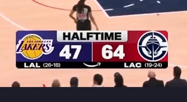 湖人半场落后快船17分这是想陪勇士今天一起输球嘛 🤔 湖人vs快船