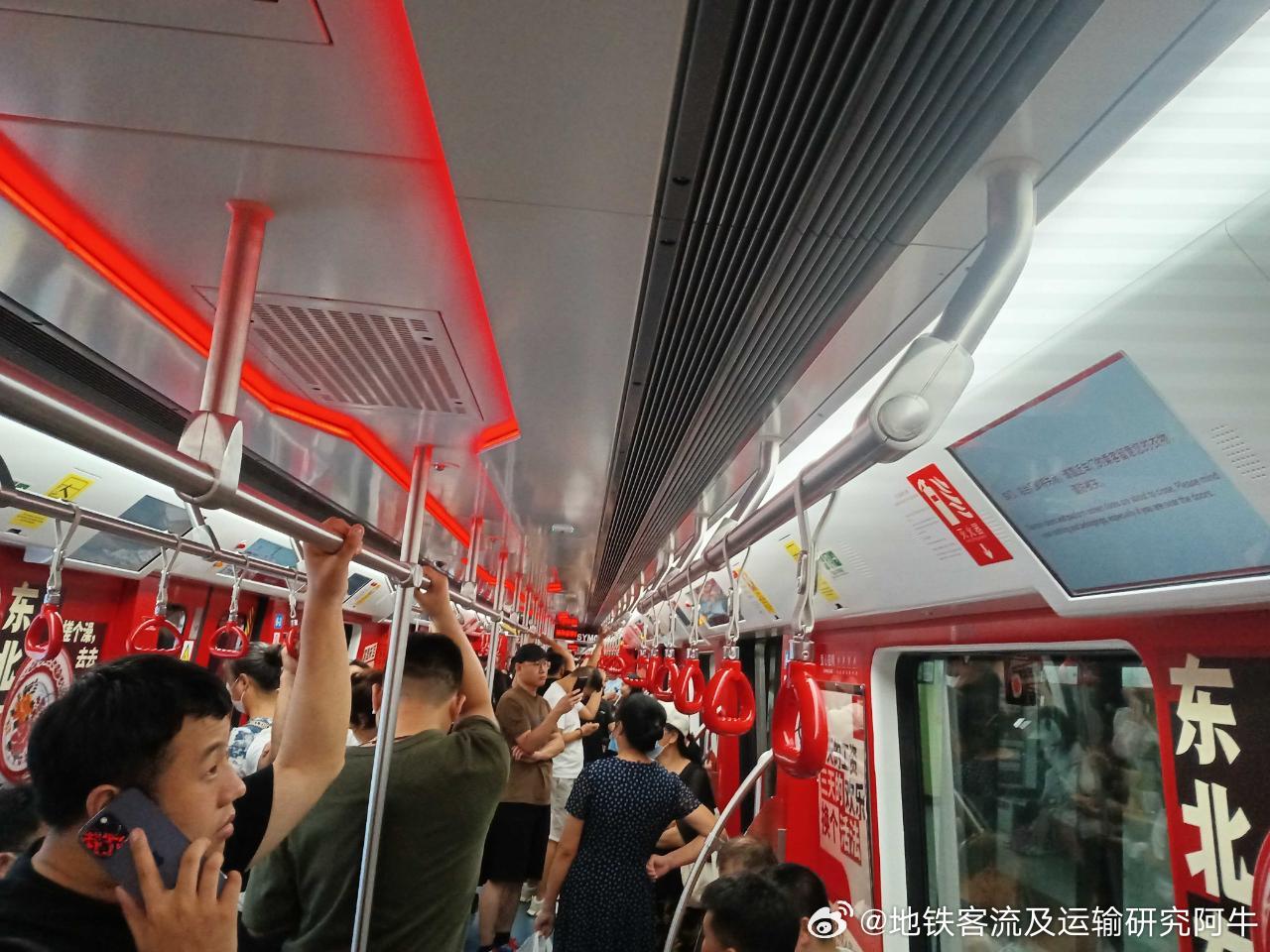 沈阳地铁 网友：2026年7月25日（周六），图1 12:46 2号线青年公园站