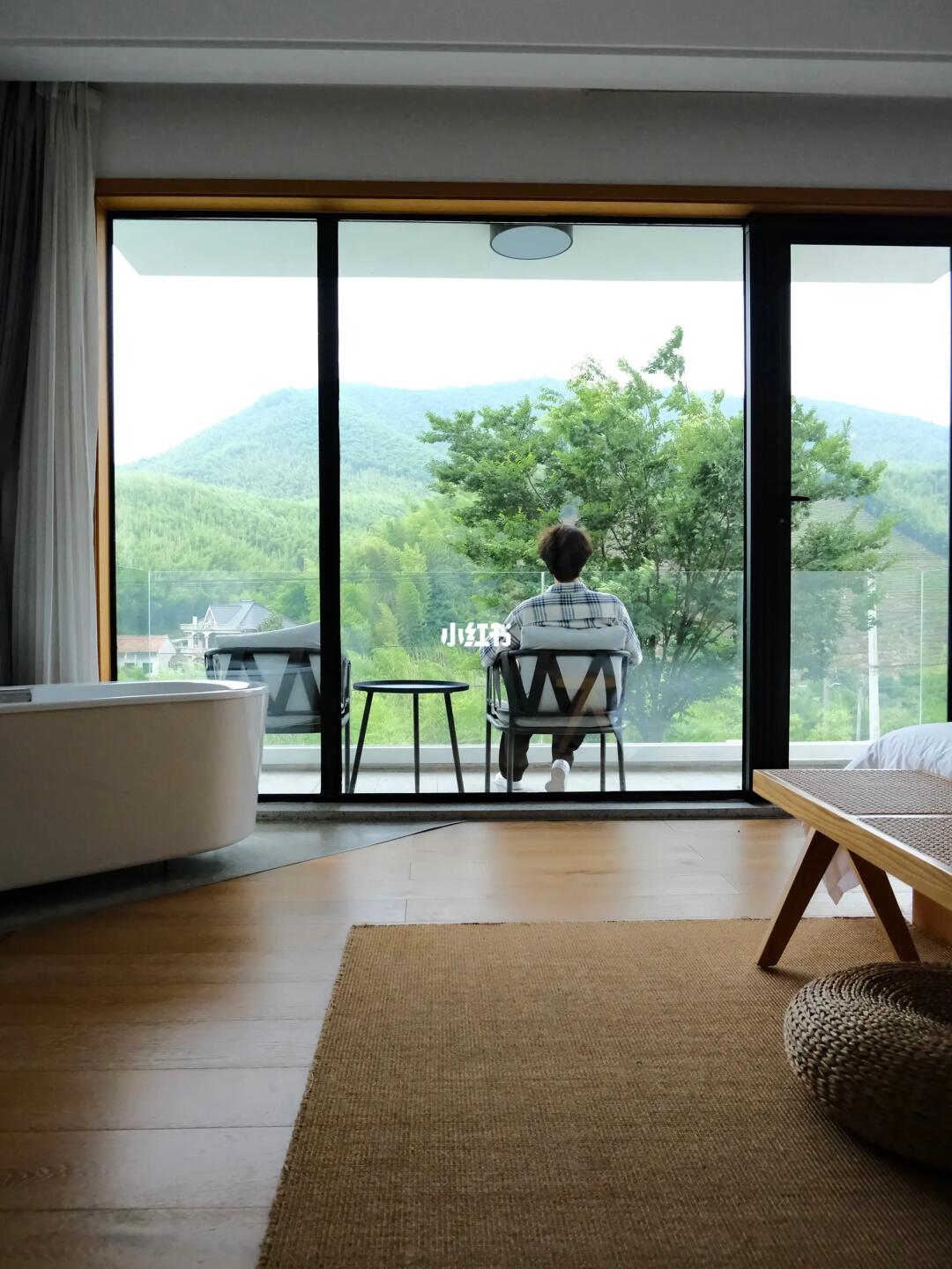 最近的焦虑都被这山间的绿意治愈了