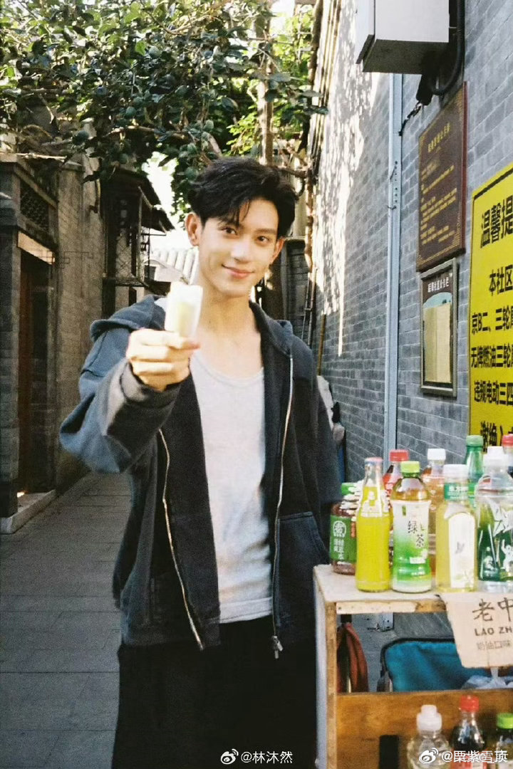 林沐然光屁股时期林沐然模糊的画质清晰的屁股林沐然透明的一生啊考古到小时候真的超可